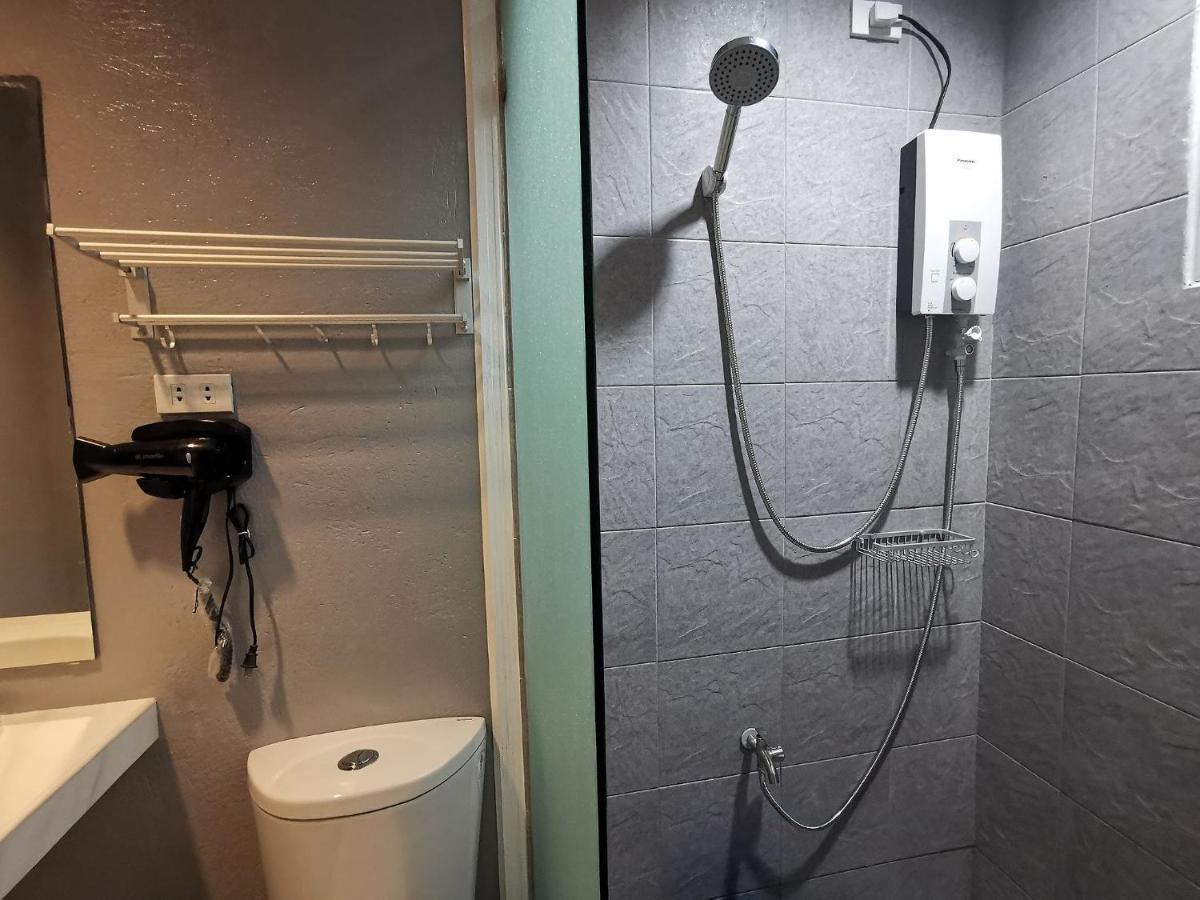 Pescadores Suites Moalboal Eksteriør bilde